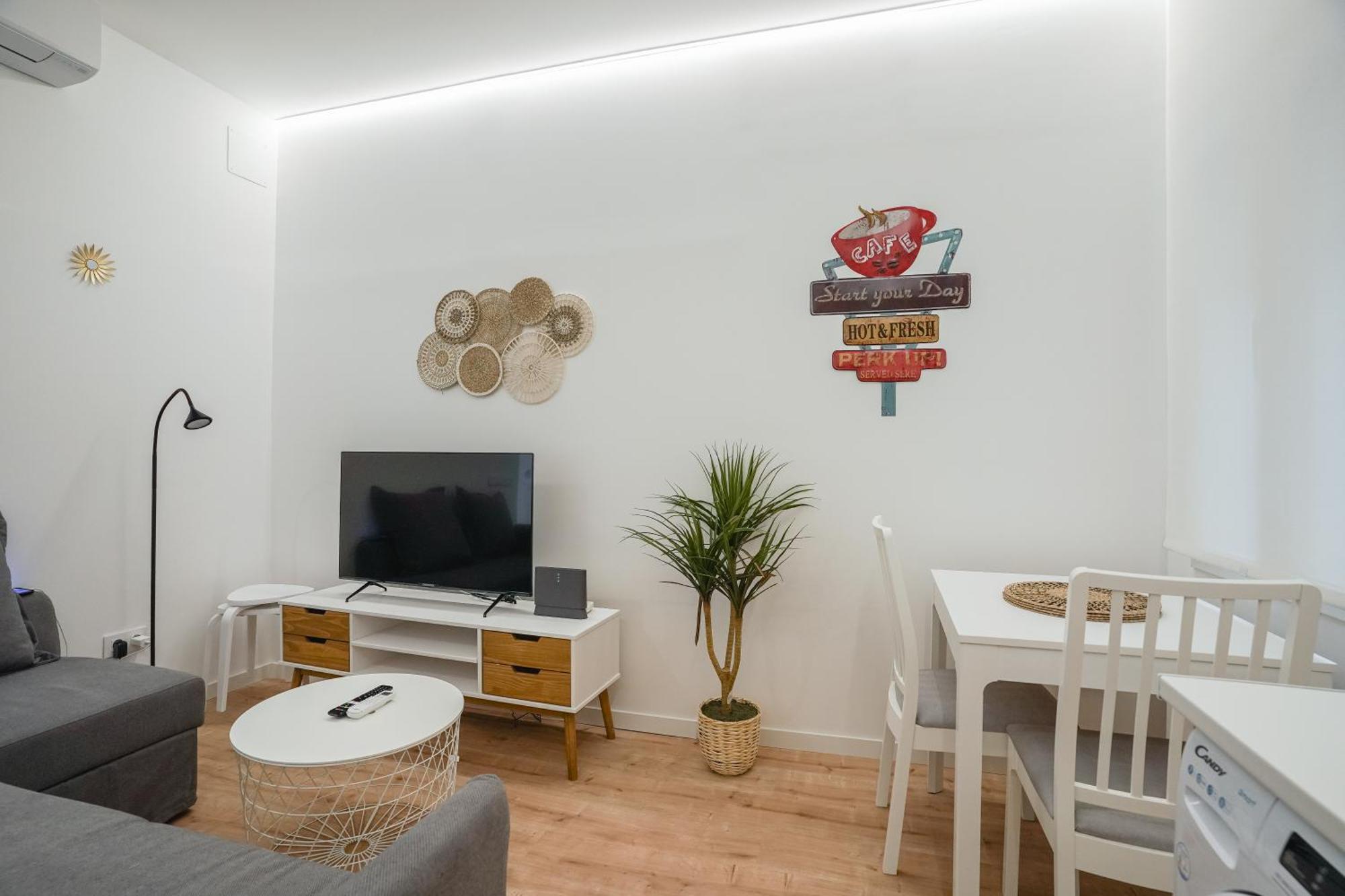 Cozy And Modern-1Bedroom 1Bathroom-Delicias Madrid Ngoại thất bức ảnh